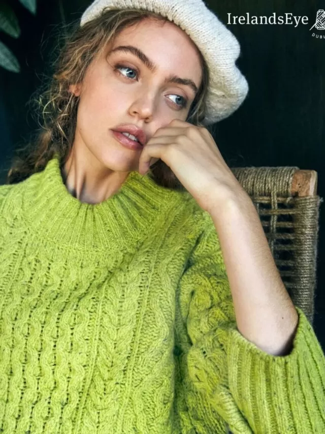 Women Sweater Shop Diamond Crew Neck Sweater Chartreuse