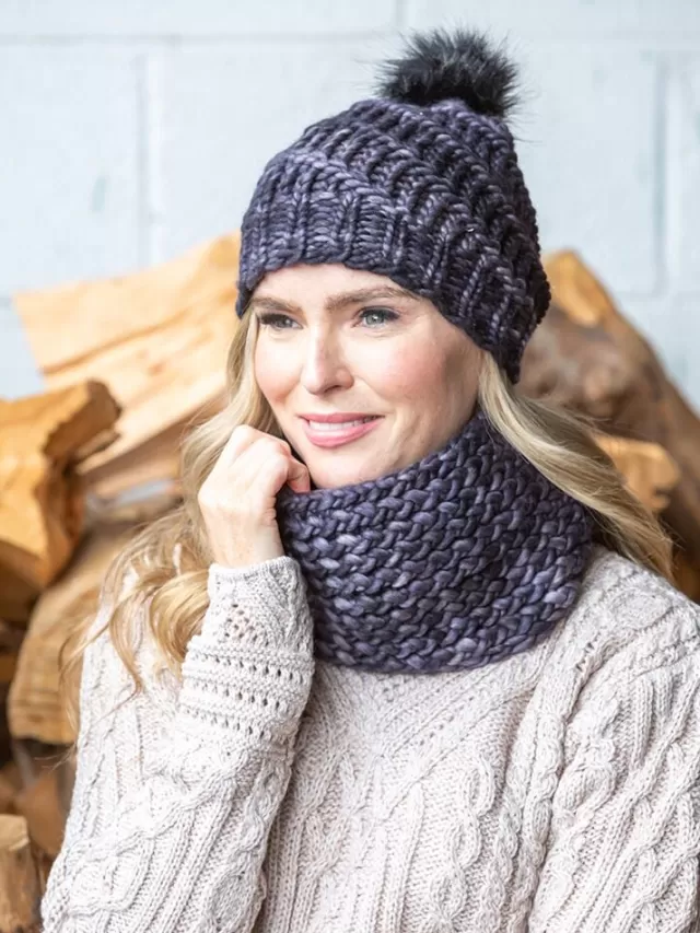 Women Sweater Shop Handmade in Ireland - Snood and Bobble Hat Set - Grey