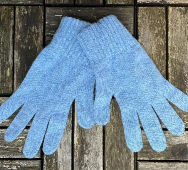 Sweater Shop 100% Lambswool Gloves Sky Blue - Ladies