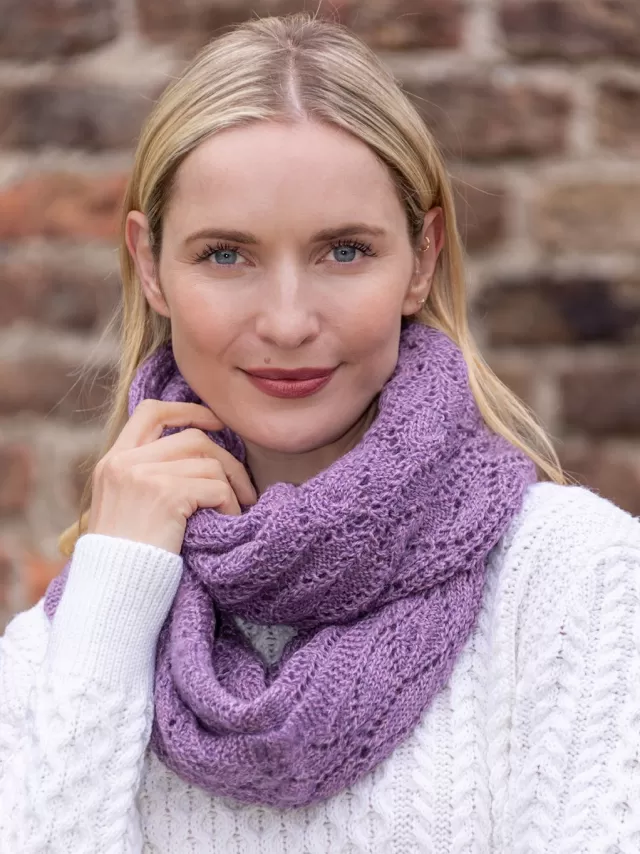 Women Sweater Shop 100% Merino Wool Infinity Scarf Lavender