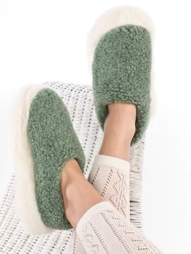 Sweater Shop Unisex Merino Wool Slippers Green